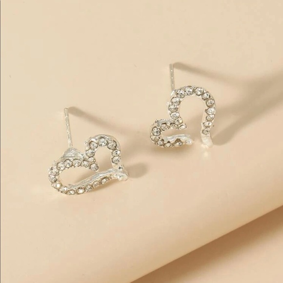 Vicki Woman’s CZ Silver Open Heart Earrings - Picture 2 of 4